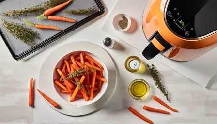 Honningglaserede gulerodsstave med timian i airfryer